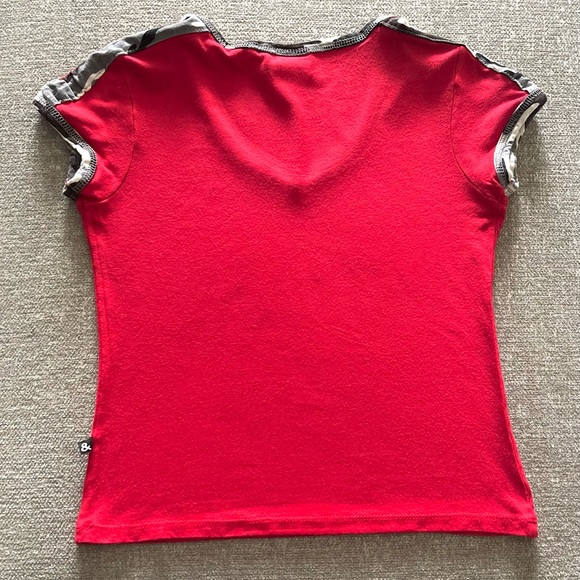 D&G Red and Gray Camo Trim Short Sleeve Tee - Picture 6 of 6